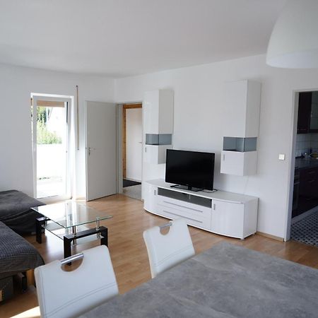 Helle 2 Zimmer Ferienwohnung Mit 63Qm In טרוסינגן מראה חיצוני תמונה