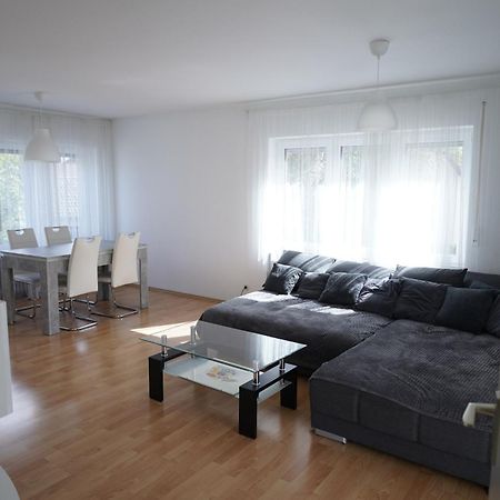 Helle 2 Zimmer Ferienwohnung Mit 63Qm In טרוסינגן מראה חיצוני תמונה